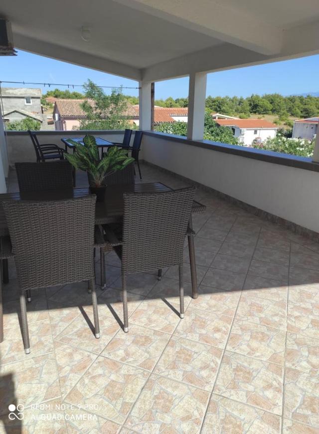 Sandra Vir Exterior photo